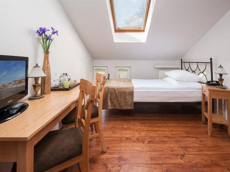 Sedan - Destigo Hotell Sopot