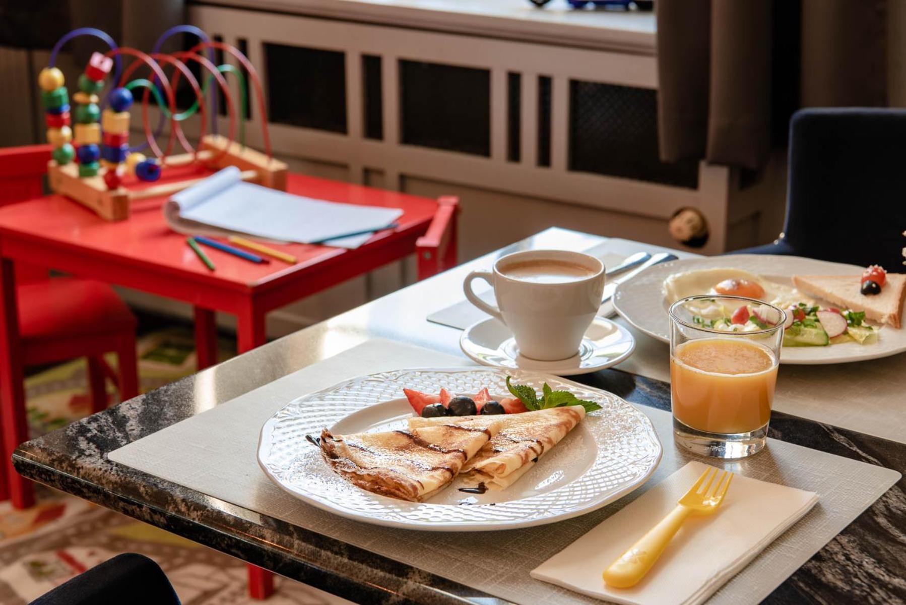 Hotell Sedan - Destigo 3*